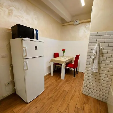 Daire Free Breakfast- Cozy Steps From The Colosseo