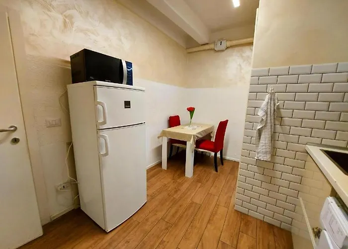 Apartment Free Breakfast- Cozy Steps From The Colosseo